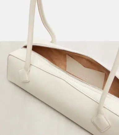 Alaïa Alaïa Le Teckel Medium leather shoulder bag | Thumbnail 3 Alaïa Alaïa Le Teckel Medium leather shoulder bag | Thumbnail 3