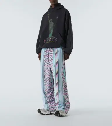Balenciaga Printed fleece sweatpants | Thumbnail 3 Balenciaga Printed fleece sweatpants | Thumbnail 3
