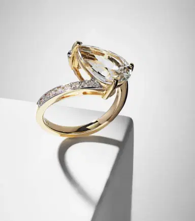 Mateo Slanted 14kt gold ring with topaz and diamonds | Thumbnail 5 Mateo Slanted 14kt gold ring with topaz and diamonds | Thumbnail 5