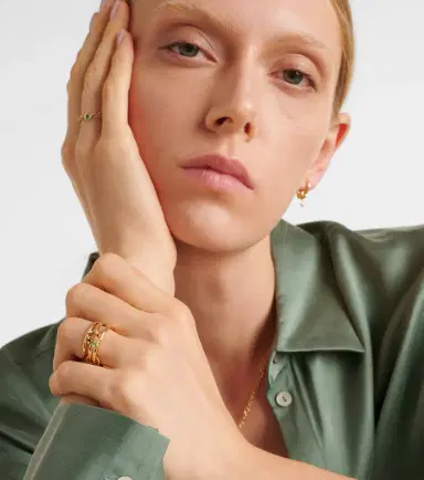 Spinelli Kilcollin Piera 18kt gold linked rings with emerald | Thumbnail 5 Spinelli Kilcollin Piera 18kt gold linked rings with emerald | Thumbnail 5