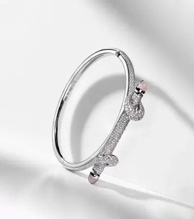 Ananya Chakra Icon 18kt white gold bracelet with diamonds and quartz | Thumbnail 5 Ananya Chakra Icon 18kt white gold bracelet with diamonds and quartz | Thumbnail 5