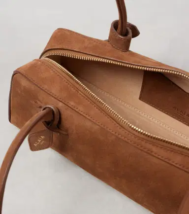 Alaïa Alaïa Le Teckel Medium suede shoulder bag | Thumbnail 4 Alaïa Alaïa Le Teckel Medium suede shoulder bag | Thumbnail 4