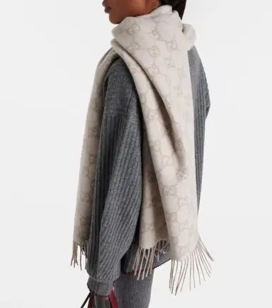 Gucci GG fringed cashmere scarf | Thumbnail 5 Gucci GG fringed cashmere scarf | Thumbnail 5