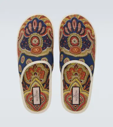 Valentino Garavani Paisley denim slides | Thumbnail 2 Valentino Garavani Paisley denim slides | Thumbnail 2