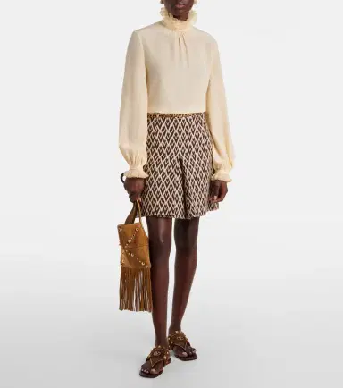 Valentino Garavani Plaster Caster studded suede thong sandals | Thumbnail 5 Valentino Garavani Plaster Caster studded suede thong sandals | Thumbnail 5