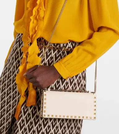 Valentino Garavani Rockstud leather wallet on chain | Thumbnail 6 Valentino Garavani Rockstud leather wallet on chain | Thumbnail 6
