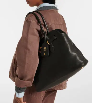 Miu Miu Aventure Medium leather tote bag | Thumbnail 6 Miu Miu Aventure Medium leather tote bag | Thumbnail 6