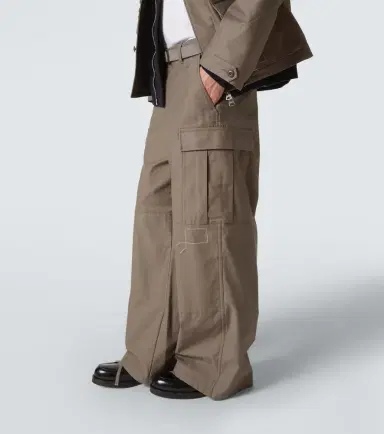 Sacai Cotton cargo pants | Thumbnail 2 Sacai Cotton cargo pants | Thumbnail 2