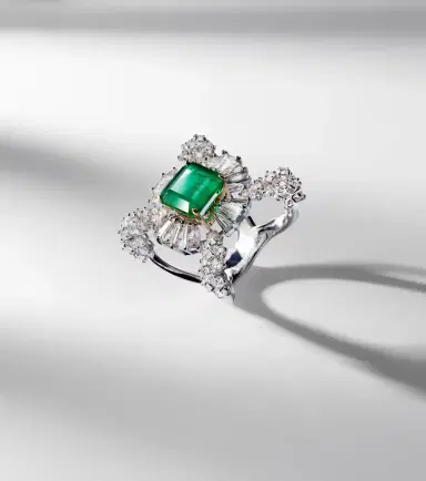 YEPREM Reign Supreme 18kt white gold ring with diamonds and emerald | Thumbnail 4 YEPREM Reign Supreme 18kt white gold ring with diamonds and emerald | Thumbnail 4