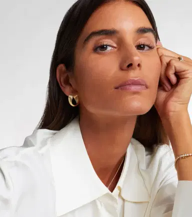 STONE AND STRAND Swerve 10kt gold earrings | Thumbnail 3 STONE AND STRAND Swerve 10kt gold earrings | Thumbnail 3