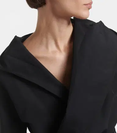 Alaïa Alaïa Hooded wrap jacket | Thumbnail 4 Alaïa Alaïa Hooded wrap jacket | Thumbnail 4