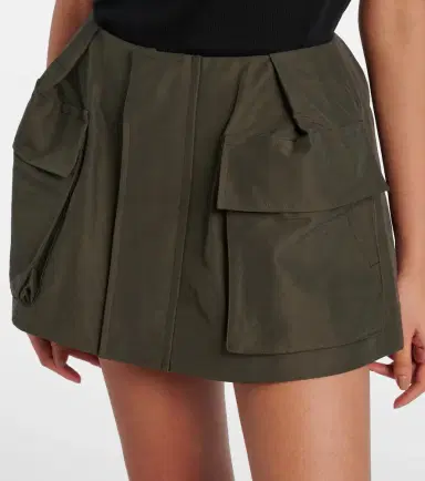 Sacai Cotton-blend shorts | Thumbnail 4 Sacai Cotton-blend shorts | Thumbnail 4