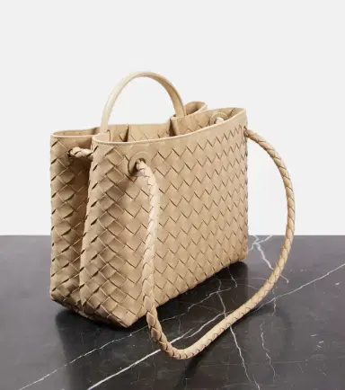 Bottega Veneta Andiamo Intrecciato Medium leather tote bag | Thumbnail 2 Bottega Veneta Andiamo Intrecciato Medium leather tote bag | Thumbnail 2