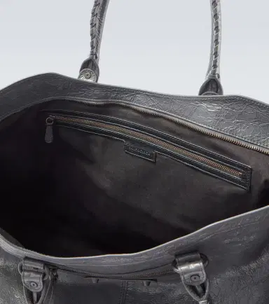 Balenciaga Le City leather duffel bag | Thumbnail 3 Balenciaga Le City leather duffel bag | Thumbnail 3