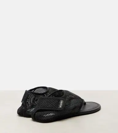 Alaïa Alaïa Fishnet thong sandals | Thumbnail 4 Alaïa Alaïa Fishnet thong sandals | Thumbnail 4