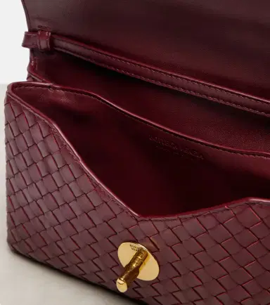 Bottega Veneta Knot Lock Intrecciato leather top-handle bag | Thumbnail 4 Bottega Veneta Knot Lock Intrecciato leather top-handle bag | Thumbnail 4