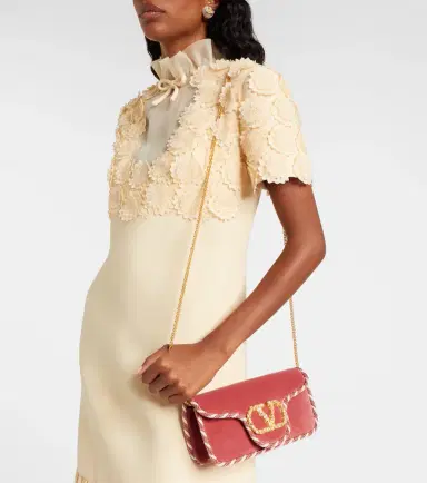 Valentino Garavani Locò Mini embellished velvet clutch | Thumbnail 7 Valentino Garavani Locò Mini embellished velvet clutch | Thumbnail 7