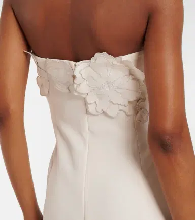 Leo Lin Rayna floral-appliqué crêpe maxi dress | Thumbnail 5 Leo Lin Rayna floral-appliqué crêpe maxi dress | Thumbnail 5