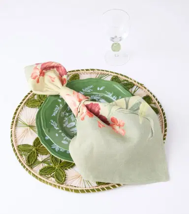 Cabana Ibiscus set of 4 linen napkins | Thumbnail 3 Cabana Ibiscus set of 4 linen napkins | Thumbnail 3