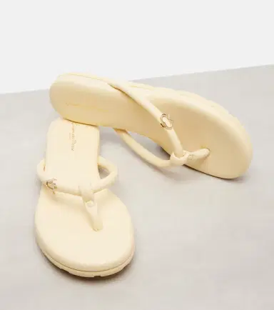Gianvito Rossi Fiji leather thong sandals | Thumbnail 2 Gianvito Rossi Fiji leather thong sandals | Thumbnail 2