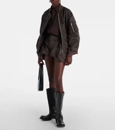 Sacai Technical twill cargo shorts | Thumbnail 4 Sacai Technical twill cargo shorts | Thumbnail 4