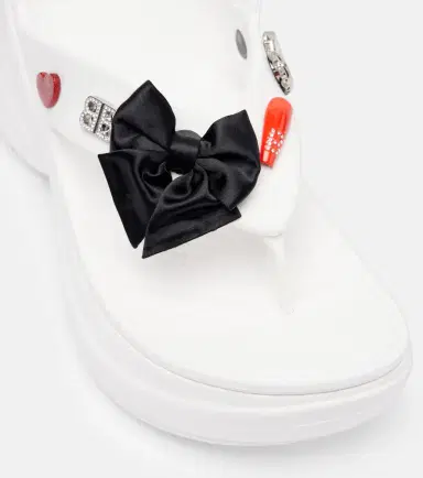 Balenciaga x Crocs thong sandals | Thumbnail 4 Balenciaga x Crocs thong sandals | Thumbnail 4