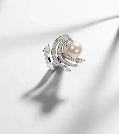 Yeprem Pearlescent 18kt white gold ring with diamonds and pearl | Thumbnail 5 Yeprem Pearlescent 18kt white gold ring with diamonds and pearl | Thumbnail 5
