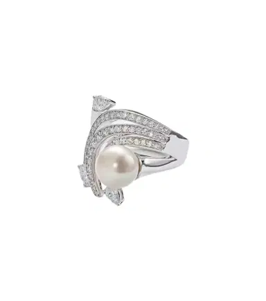 Yeprem Pearlescent 18kt white gold ring with diamonds and pearl | Thumbnail 1 Yeprem Pearlescent 18kt white gold ring with diamonds and pearl | Thumbnail 1