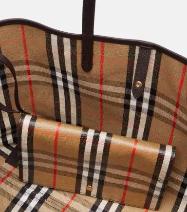 Burberry Highlands Medium jacquard tote bag | Thumbnail 2 Burberry Highlands Medium jacquard tote bag | Thumbnail 2