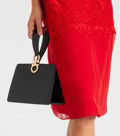 Ferragamo Small patent leather clutch | Thumbnail 5 Ferragamo Small patent leather clutch | Thumbnail 5