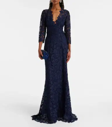 Monique Lhuillier Lace gown | Thumbnail 2 Monique Lhuillier Lace gown | Thumbnail 2