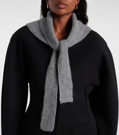 Jacquemus Gros Grain scarf | Thumbnail 2 Jacquemus Gros Grain scarf | Thumbnail 2