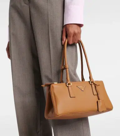 Prada Galleria Medium leather tote bag | Thumbnail 5 Prada Galleria Medium leather tote bag | Thumbnail 5