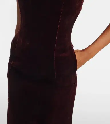 The New Arrivals Ilkyaz Ozel Noélie embellished velvet gown | Thumbnail 5 The New Arrivals Ilkyaz Ozel Noélie embellished velvet gown | Thumbnail 5
