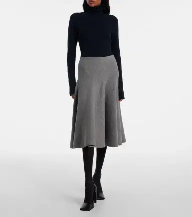 Alaïa Alaïa Wool and silk-blend turtleneck sweater | Thumbnail 3 Alaïa Alaïa Wool and silk-blend turtleneck sweater | Thumbnail 3