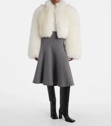 Alaïa Alaïa Cropped shearling jacket | Thumbnail 4 Alaïa Alaïa Cropped shearling jacket | Thumbnail 4