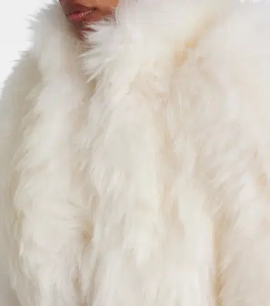 Alaïa Alaïa Cropped shearling jacket | Thumbnail 6 Alaïa Alaïa Cropped shearling jacket | Thumbnail 6