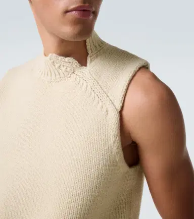 Dries Van Noten Wool and cashmere sweater vest | Thumbnail 3 Dries Van Noten Wool and cashmere sweater vest | Thumbnail 3