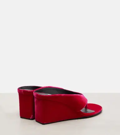 Alaïa Alaïa Cube 75 velvet wedge thong sandals | Thumbnail 2 Alaïa Alaïa Cube 75 velvet wedge thong sandals | Thumbnail 2