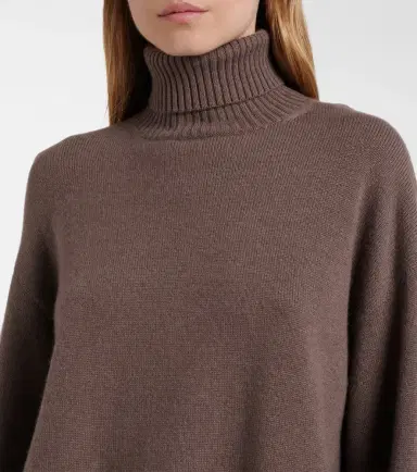Brunello Cucinelli Oversized cashmere turtleneck sweater | Thumbnail 2 Brunello Cucinelli Oversized cashmere turtleneck sweater | Thumbnail 2