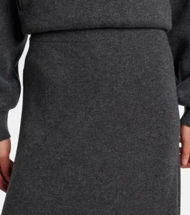 Balenciaga High-rise wool maxi skirt | Thumbnail 3 Balenciaga High-rise wool maxi skirt | Thumbnail 3