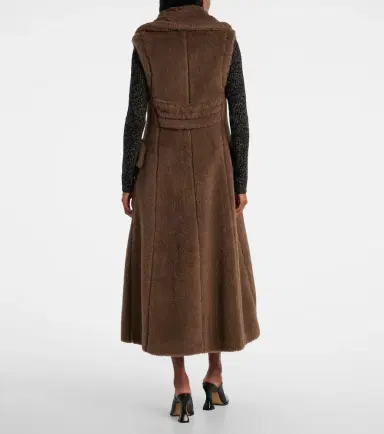 Max Mara Alpaca, wool, and silk Teddy coat | Thumbnail 2 Max Mara Alpaca, wool, and silk Teddy coat | Thumbnail 2