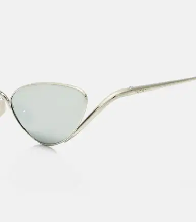 Loewe Signature cat-eye sunglasses | Thumbnail 3 Loewe Signature cat-eye sunglasses | Thumbnail 3