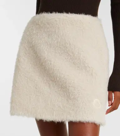 Moncler Logo miniskirt | Thumbnail 3 Moncler Logo miniskirt | Thumbnail 3