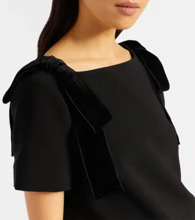 Carolina Herrera Bow-detail velvet-trimmed crêpe top | Thumbnail 3 Carolina Herrera Bow-detail velvet-trimmed crêpe top | Thumbnail 3