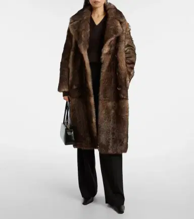 Yves Salomon Reversible shearling and leather coat | Thumbnail 3 Yves Salomon Reversible shearling and leather coat | Thumbnail 3