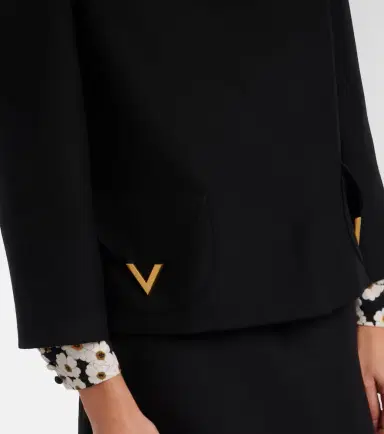 Valentino VGold Crepe Couture jacket | Thumbnail 2 Valentino VGold Crepe Couture jacket | Thumbnail 2