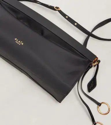 Alaïa Alaïa Le Click East West Medium shoulder bag | Thumbnail 3 Alaïa Alaïa Le Click East West Medium shoulder bag | Thumbnail 3