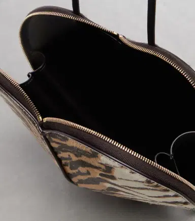 Alaïa Alaïa Le Caur Small calf hair crossbody bag | Thumbnail 3 Alaïa Alaïa Le Caur Small calf hair crossbody bag | Thumbnail 3