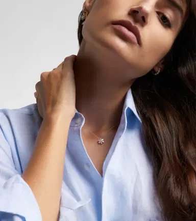 Sophie Bille Brahe Cosmos Simple 18kt gold pendant necklace with diamonds | Thumbnail 4 Sophie Bille Brahe Cosmos Simple 18kt gold pendant necklace with diamonds | Thumbnail 4